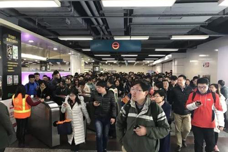 LV4500二维扫码模组可嵌入通道闸机，应对春节大流量手机扫码乘地铁需求
