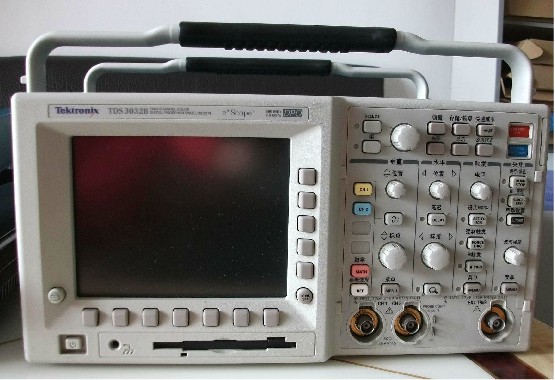 泰克TDS3032B数字示波器