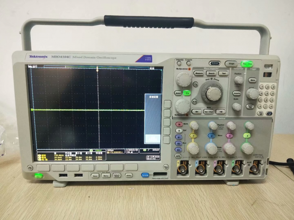 Tektronix泰克MDO4104C混合域示波器