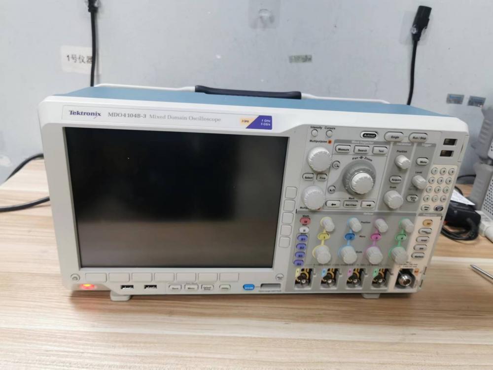 泰克Tektronix MDO4104B-3混合域示波器