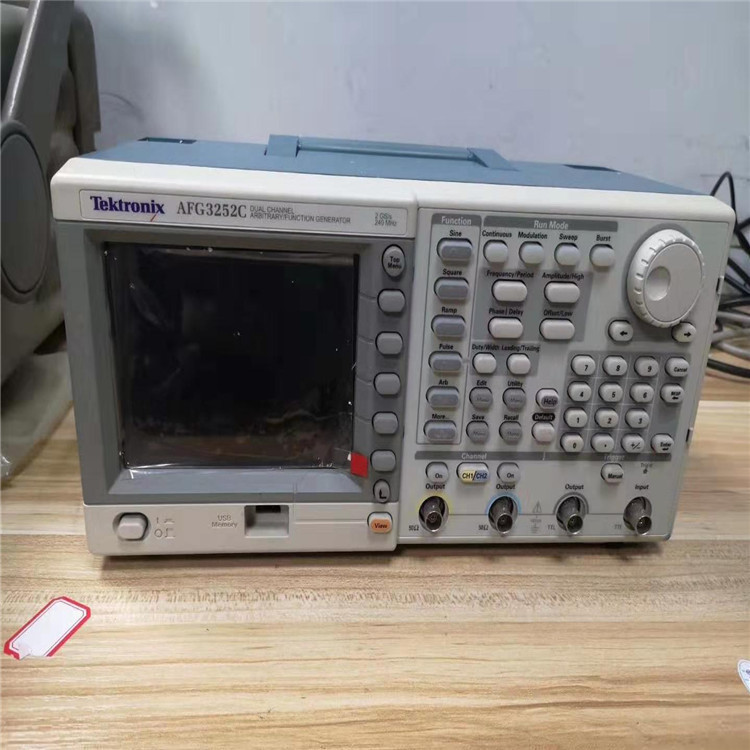 Tektronix泰克AFG3252C任意波形函数发生器