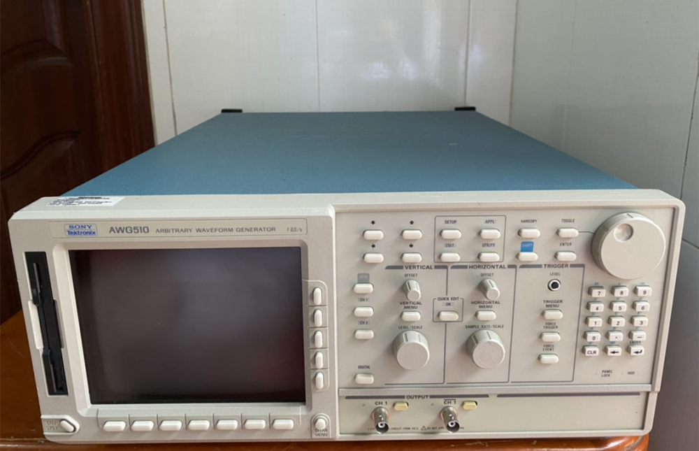 二手Tektronix泰克AWG510任意波形发生器