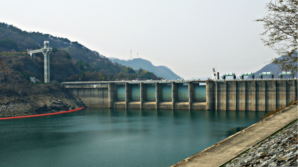 漫途多参数遥测终端科技守护水电站生态流量下泄