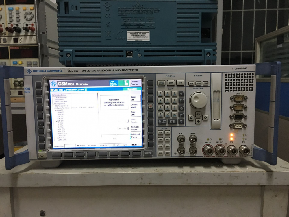 罗德与施瓦茨CMU200通用无线通信测试仪