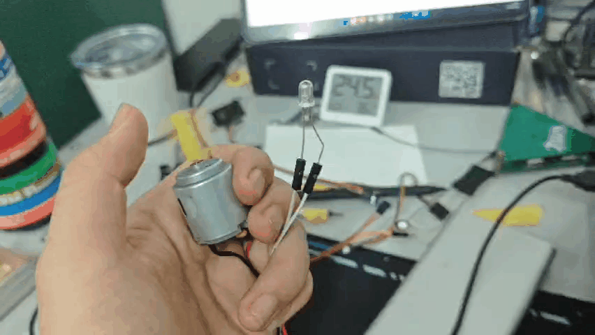 0c9cde401eca914b2e178cd7431fb21a.mp4.gif