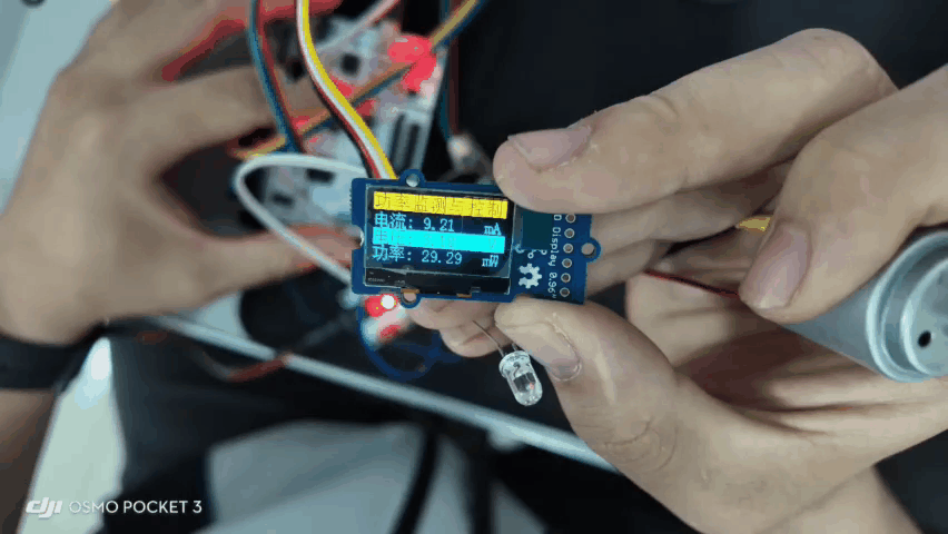 e461086172680b799652695074b30d50.mp4.gif