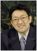 北野宏明是RoboCup联盟的创始人，目前担任主席职务。他还领导由日本科学技术事业团(JST)资助的北野共生系统计划中生物和机器人研究小组的工作。